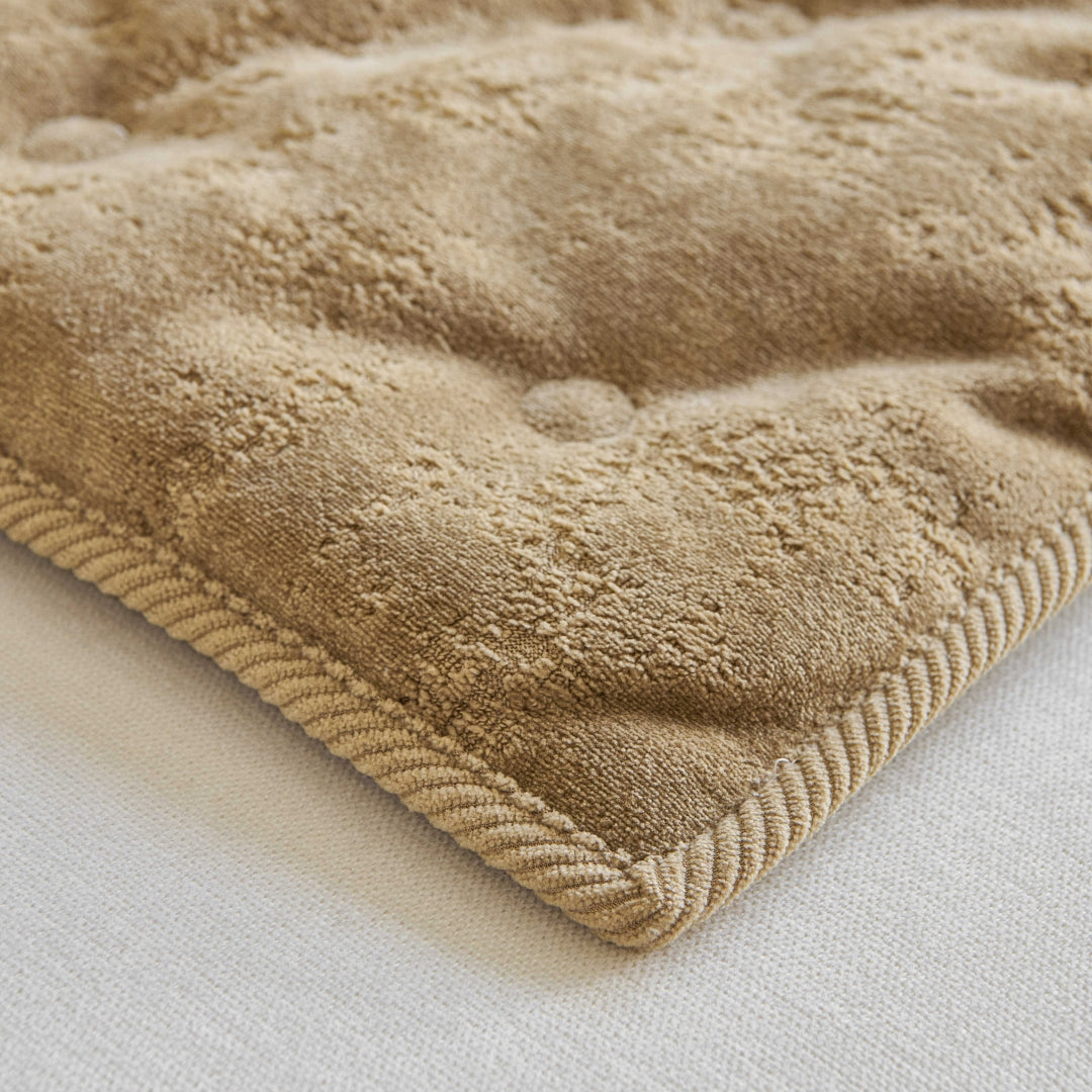 Chenille top, close up